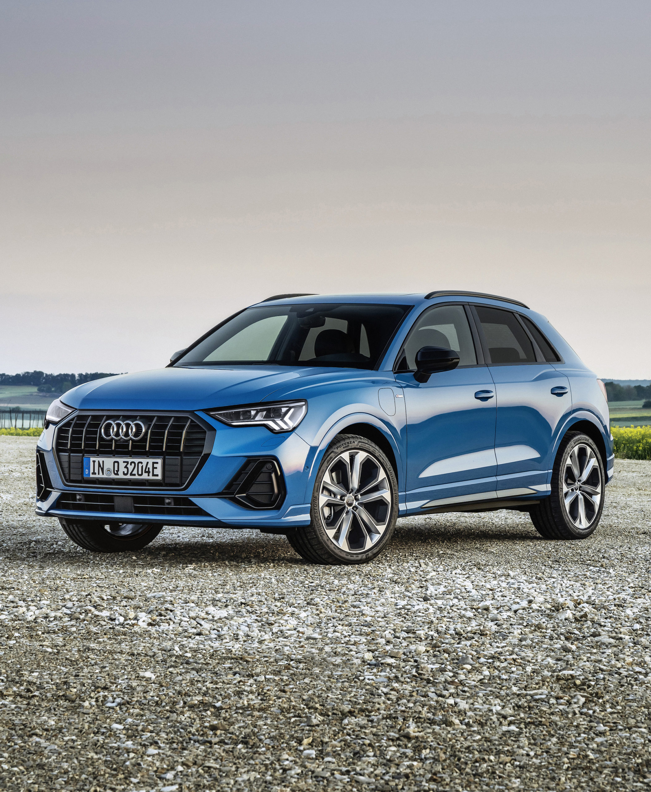 Audi Q3 гибрид