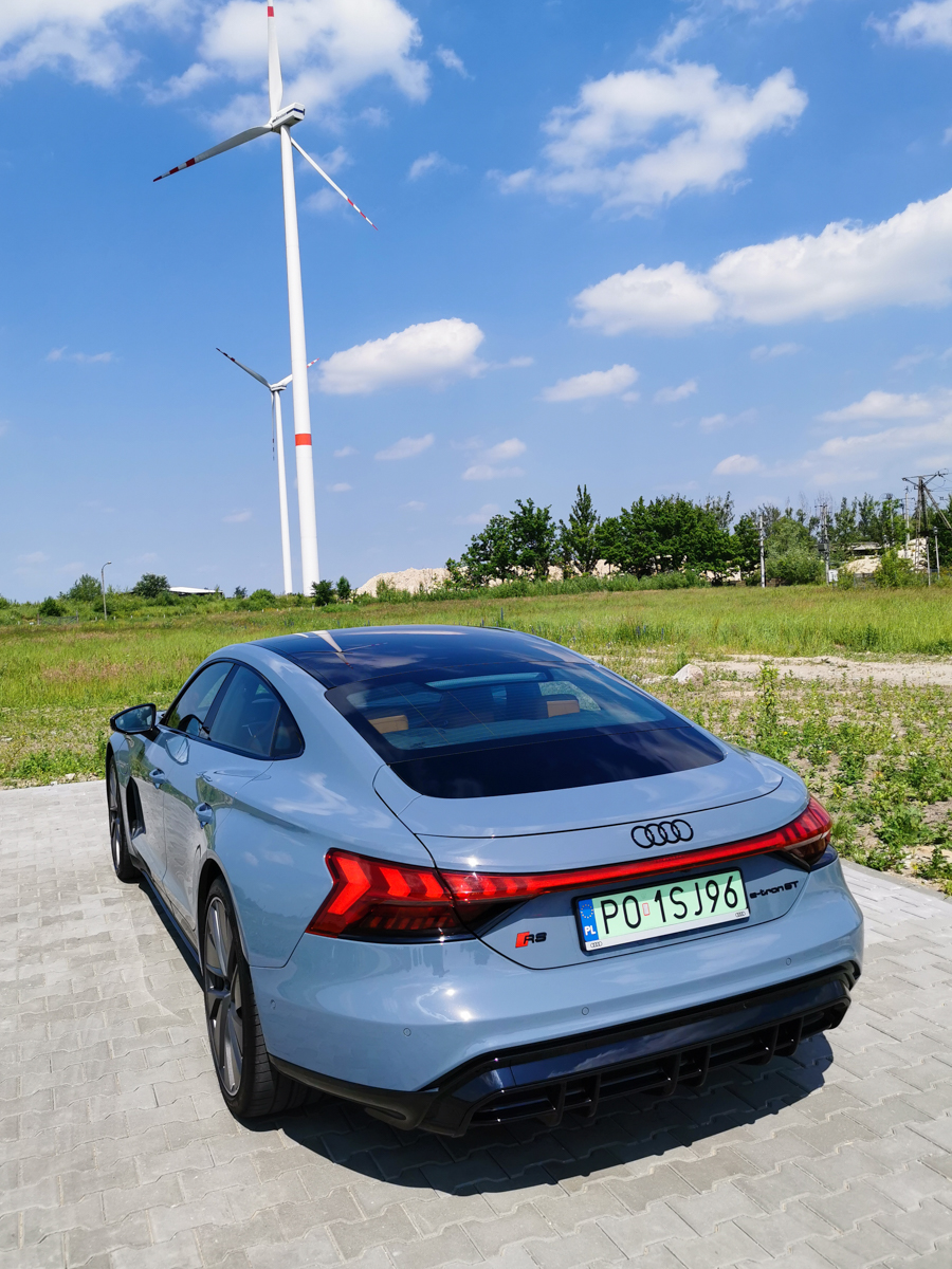 audi rs e-tron gt тест